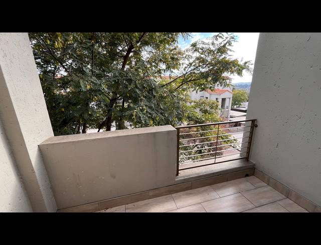 2 bed property to rent in BRYANSTON